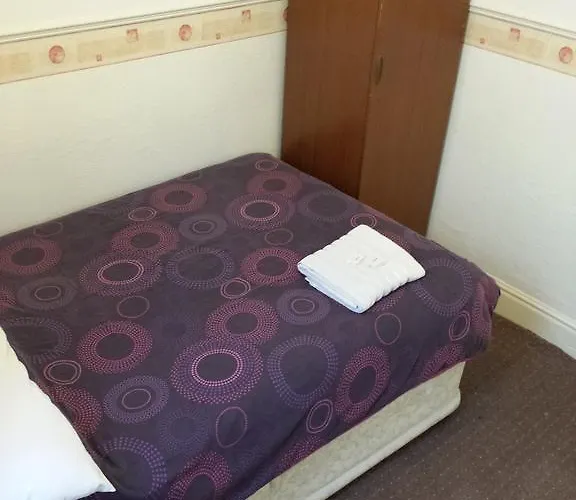 The Elmora Bed & Breakfast Blackpool